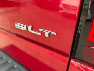 2022 GMC Sierra 1500 SLT Crew Cab 4WD
