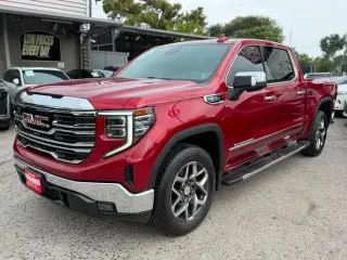2022 GMC Sierra 1500 SLT Crew Cab 4WD