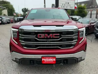 2022 GMC Sierra 1500 SLT Crew Cab 4WD