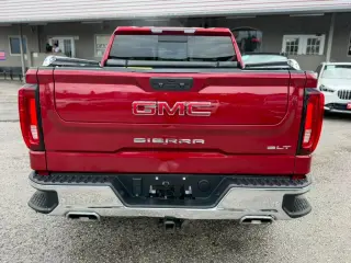 2022 GMC Sierra 1500 SLT Crew Cab 4WD