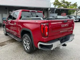 2022 GMC Sierra 1500 SLT Crew Cab 4WD