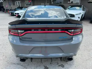 2017 Dodge Charger SRT 392