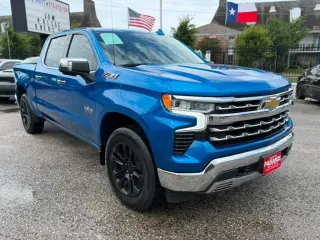 2022 Chevrolet Silverado 1500 LTZ Crew Cab 4WD