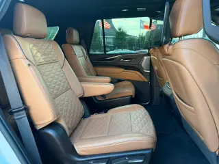 2022 Cadillac Escalade Sport