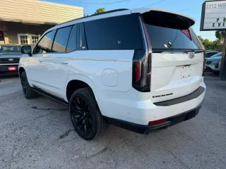 2022 Cadillac Escalade Sport