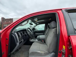 2011 Toyota Tundra 5.7L V8 4WD