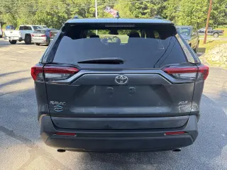 2020 Toyota RAV4 XLE AWD