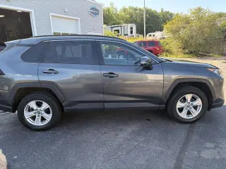 2020 Toyota RAV4 XLE AWD