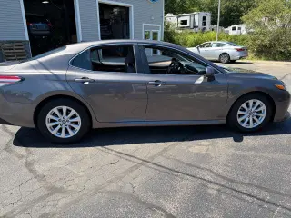 2018 Toyota Camry LE