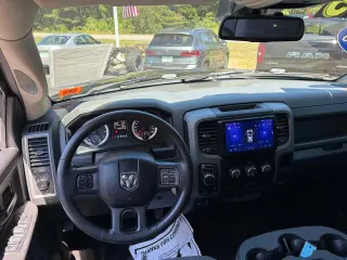 2015 RAM 1500 Tradesman Crew Cab SWB 4WD