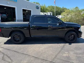 2015 RAM 1500 Tradesman Crew Cab SWB 4WD