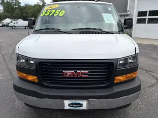 2025 GMC Savana G2500 Cargo