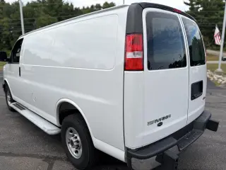 2025 GMC Savana G2500 Cargo