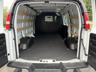 2025 GMC Savana G2500 Cargo