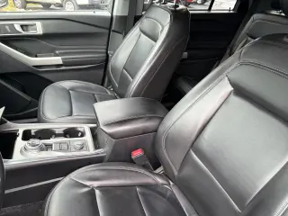 2021 Ford Explorer XLT AWD