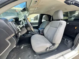 2019 Toyota Tacoma 2WD SR5 Access Cab 6' Bed I4 AT (Natl)