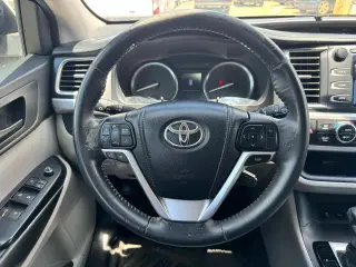 2015 Toyota Highlander FWD 4dr V6 LE (Natl)