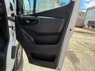 2019 Mercedes-Benz Sprinter Cargo Van 2500 High Roof V6 170" RWD