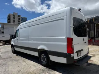 2019 Mercedes-Benz Sprinter Cargo Van 2500 High Roof V6 170" RWD