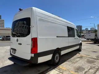 2019 Mercedes-Benz Sprinter Cargo Van 2500 High Roof V6 170" RWD