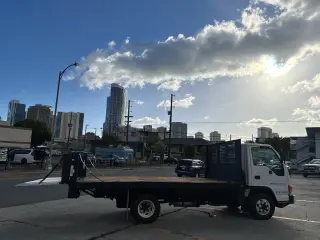 2003 Isuzu NPR HD
