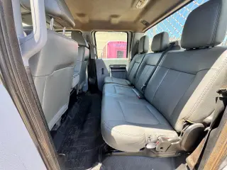 2013 Ford Super Duty F-250 SRW 4WD Crew Cab 156" Platinum