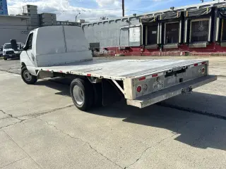 2006 Ford Econoline Commercial Cutaway E-450 Super Duty 158" WB DRW