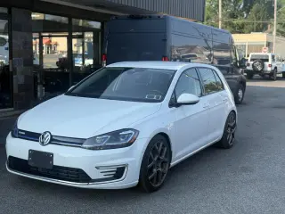 2019 Volkswagen e-Golf
