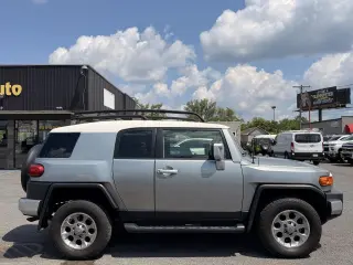 2012 Toyota FJ Cruiser