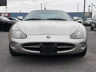 1998 Jaguar XK8
