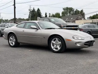 1998 Jaguar XK8