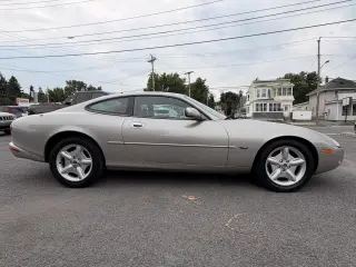 1998 Jaguar XK8