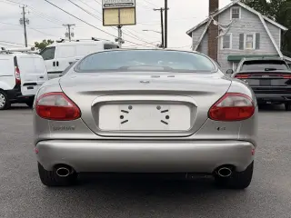 1998 Jaguar XK8