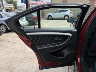2014 Ford Taurus SEL FWD