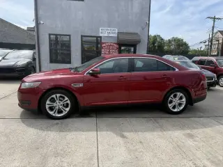 2014 Ford Taurus SEL FWD