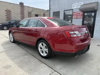 2014 Ford Taurus SEL FWD