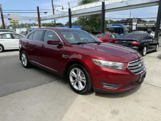 2014 Ford Taurus SEL FWD
