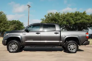 2019 Toyota Tundra SR5 5.7L V8