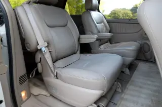 2004 Toyota Sienna XLE