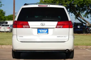 2004 Toyota Sienna XLE