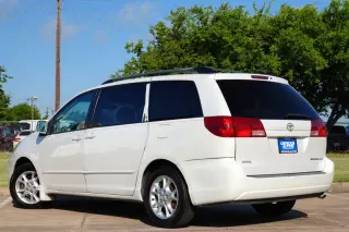 2004 Toyota Sienna XLE