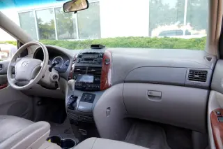 2004 Toyota Sienna XLE