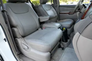 2004 Toyota Sienna XLE
