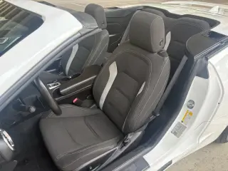 2020 Chevrolet Camaro RWD Convertible 1LT