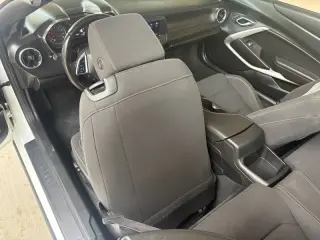 2020 Chevrolet Camaro RWD Convertible 1LT