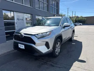 2025 Toyota RAV4 Hybrid XLE
