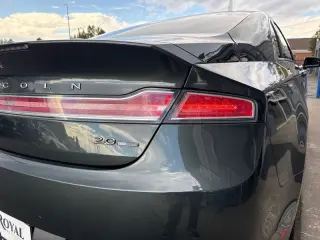 2016 Lincoln MKZ