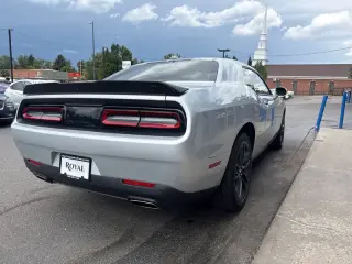 2023 Dodge Challenger SXT AWD Plus