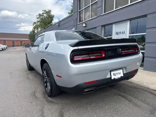 2023 Dodge Challenger SXT AWD Plus