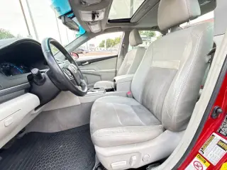 2014 Toyota Camry Hybrid XLE